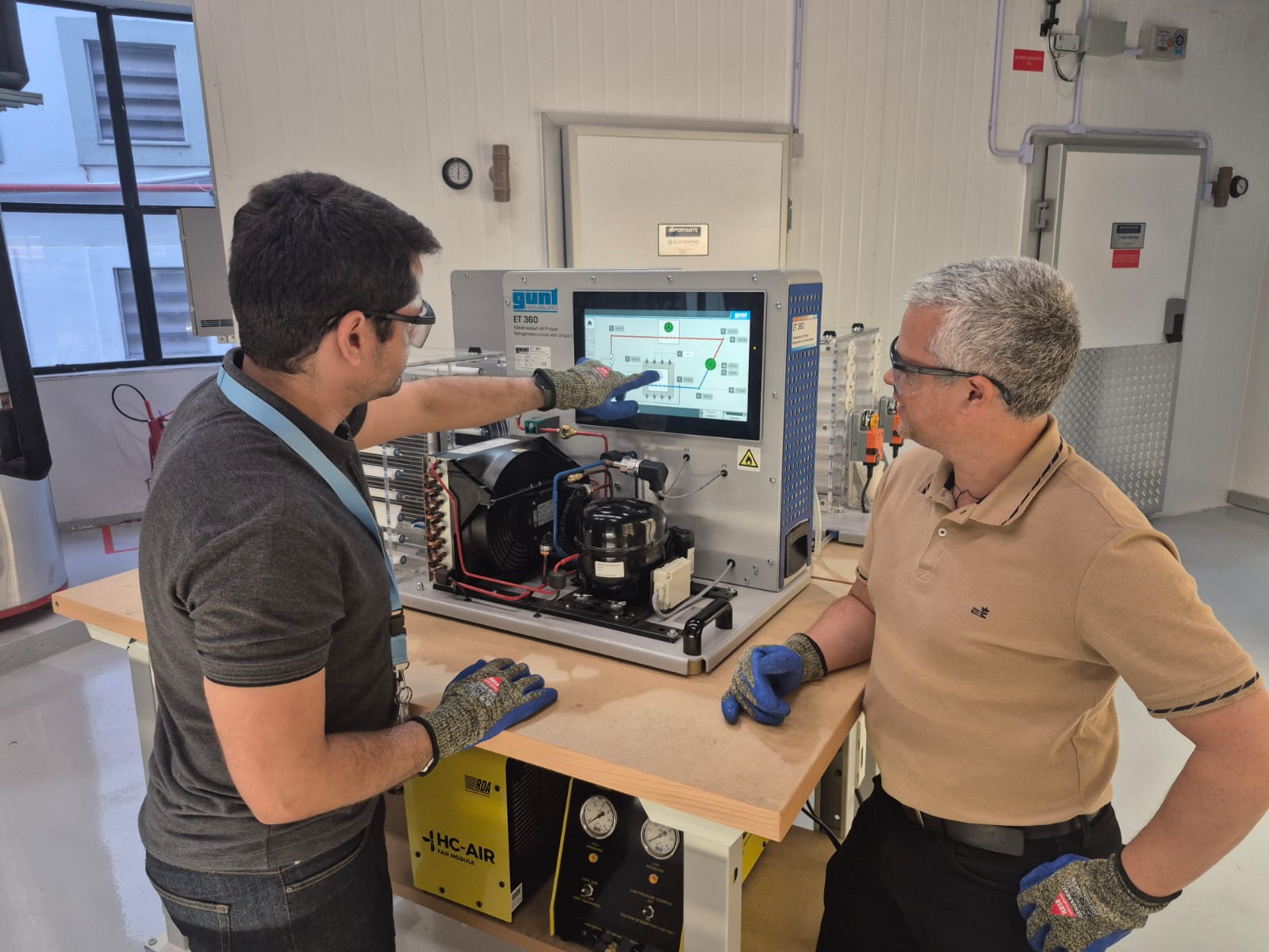 UNIDO participa da inauguração de laboratório de treinamento em fluidos refrigerantes naturais no Rio de Janeiro